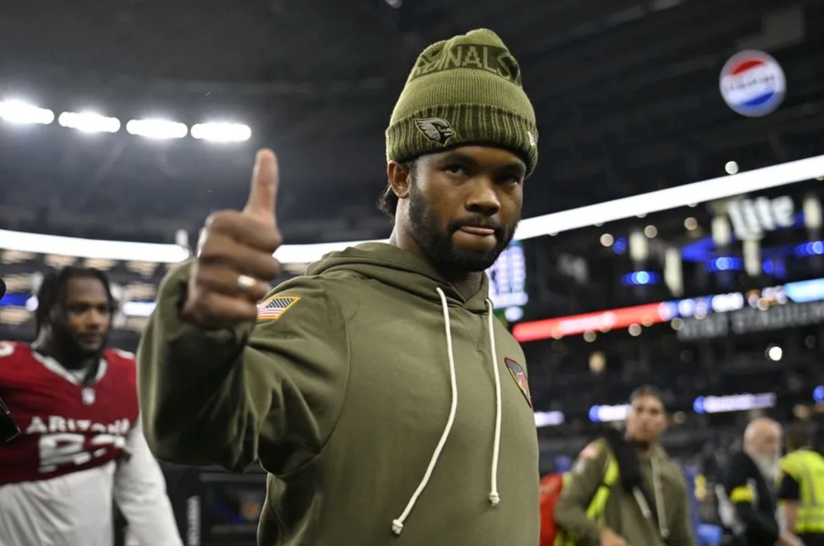 Nov 3, 2025; Arlington, Texas, USA; Arizona Cardinals quarterback Kyler Murray (1) leaves the field after defeating the Dallas Cowboys at AT&T Stadium. Mandatory Credit: Jerome Miron-Imagn Images