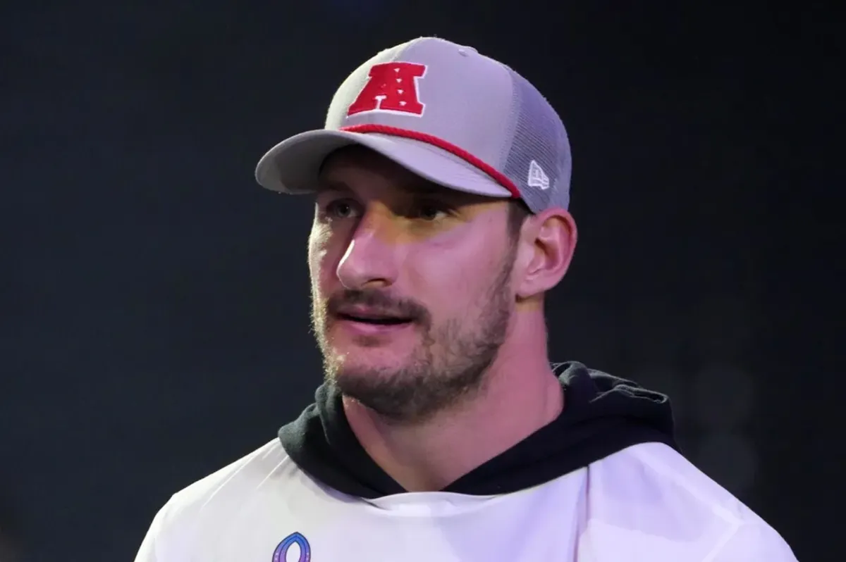 Jan 30, 2025; Orlando, FL, USA; AFC linebacker Joey Bosa of the Los Angeles Chargers during the Pro Bowl Skills Challenge at Nicholson Fieldhouse. Mandatory Credit: Kirby Lee-Imagn Images